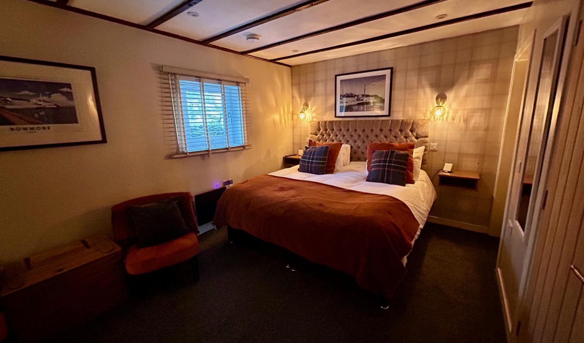 Lochindaal Hotel Port Charlotte ภายนอก รูปภาพ